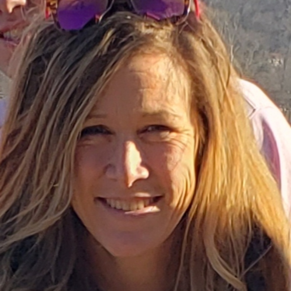 Meet your Posher, Laurie